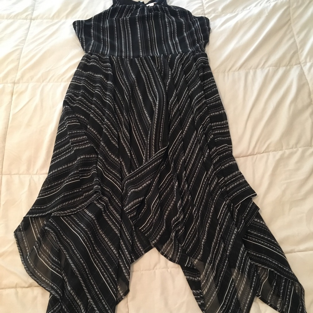 Large flowy Pixley dress.